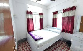 Hotel Zeeshan International